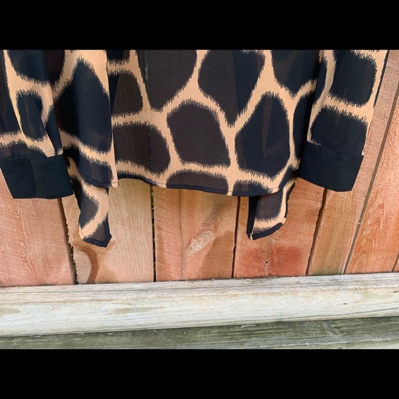 Michael Kors Button up top - size S - Picture 3 of 11